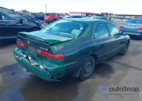 1999 Toyota Camry Le from USA, damaged, VIN 4T1BG28K3XU414667